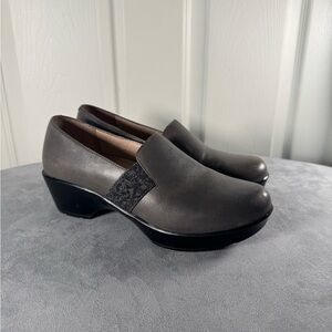 Dansko Women's Jessica Grey Nappa Leather Clog Slip on Size 38 US 7.5